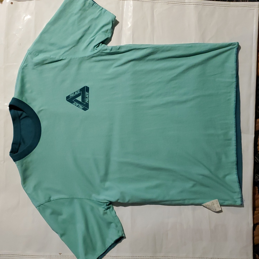 Palace Reverso Tee. Size Large. Color Green. - Picture 3 of 8